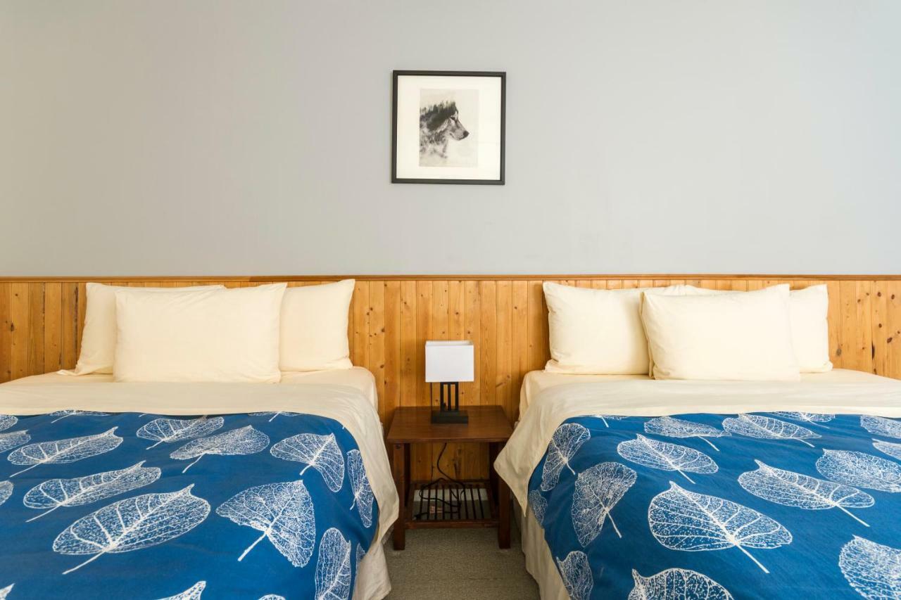 Bella Coola Mountain Lodge Hagensborg Exterior photo